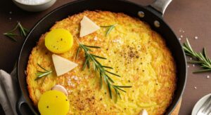 Tortino di Patate in Padella Senza Uova ricetta facile e croccantissima